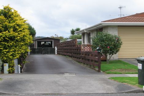 Photo of property in 70 Kapanui Road, Waikanae, 5036