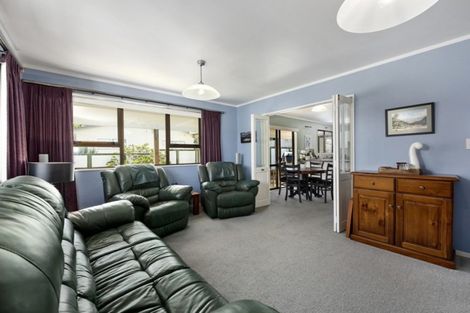 Photo of property in 6 Turon Crescent, Totara Park, Upper Hutt, 5018