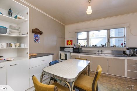 Photo of property in 11 Maarama Crescent, Aro Valley, Wellington, 6021