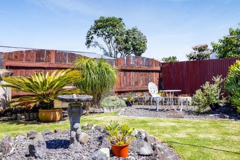 Photo of property in 40 High Street East, Waitara, 4320