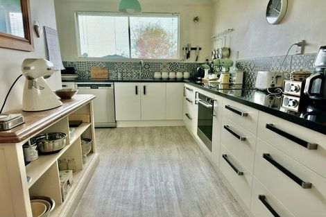 Photo of property in 37 Kinley Street, Rangiora, 7400