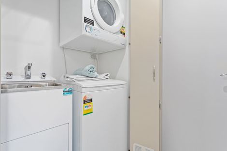 Photo of property in Beachpoint Apartments, 2/5 West End Road, Ohope, 3121