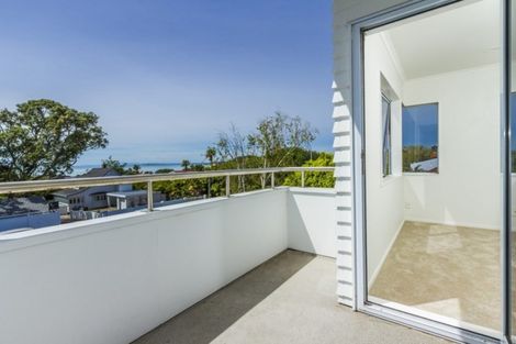 Photo of property in 234 Hurstmere Road, Takapuna, Auckland, 0622