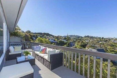 Photo of property in 171 Miromiro Road, Normandale, Lower Hutt, 5010