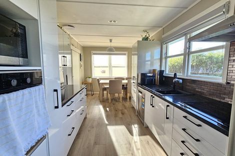 Photo of property in 96 Bracken Road, Paparangi, Wellington, 6037