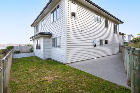 Photo of property in 30b Havana Rise, Grenada Village, Wellington, 6037