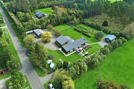 Photo of property in 33 Arcus Road, Te Horo, Otaki, 5582
