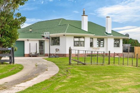 Photo of property in 161 Ranganui Road, Kaiwaka, 0573