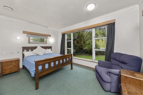 Photo of property in 36 Ongo Road, Hunterville, 4730