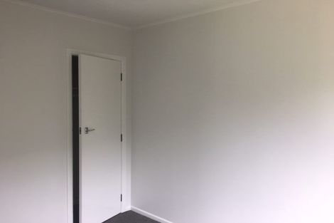 Photo of property in 68 Gladstone Road, Northcote, Auckland, 0627