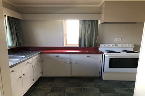 Photo of property in 2/12 Wood Street, Papakura, 2110