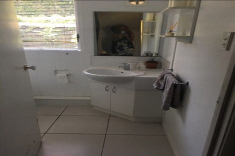 Photo of property in 2/50a Taharoto Road, Takapuna, Auckland, 0622