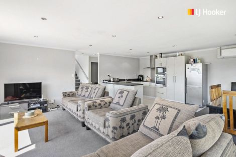 Photo of property in 34 Sutherland Street, Dunedin Central, Dunedin, 9016