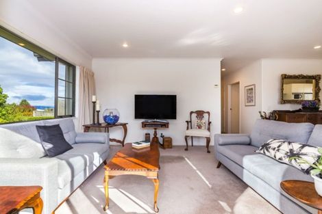 Photo of property in 45 Lakeridge Close, Rangatira Park, Taupo, 3330