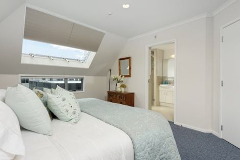 Photo of property in 8/19 Victoria Road, Mount Maunganui, 3116