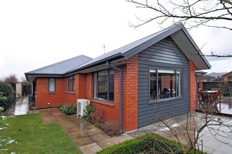 Photo of property in 3 Woodhaven Place, Parklands, Christchurch, 8083