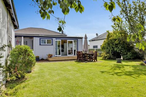 Photo of property in 13 Maire Street, Inglewood, 4330