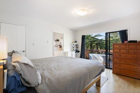 Photo of property in 2/19 Fordham Street, Beach Haven, Auckland, 0626