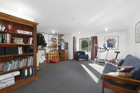 Photo of property in 3 Portland Place, Shiel Hill, Dunedin, 9013