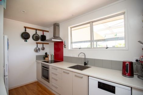 Photo of property in 9 Mahana Road, Ngatea, 3503