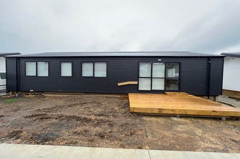 Photo of property in 143 Bucklands Beach Road, Bucklands Beach, Auckland, 2012