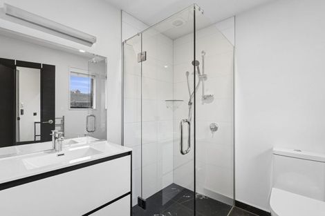 Photo of property in 40 Marbleleaf Lane, Albert Town, Wanaka, 9305