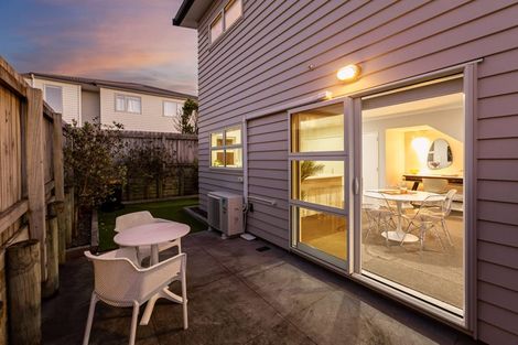 Photo of property in 184 Mark Avenue, Grenada Village, Wellington, 6037