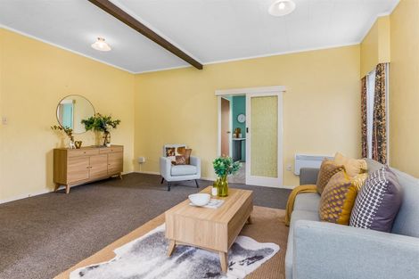 Photo of property in 4 Mervyn Place, Plimmerton, Porirua, 5026