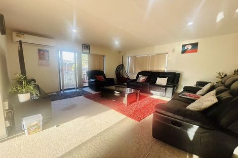 Photo of property in 5 Rimu Street, New Lynn, Auckland, 0600