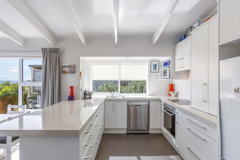 Photo of property in 26a Scott Road, Stanmore Bay, Whangaparaoa, 0932