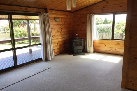 Photo of property in 25 Lynmore Avenue, Lynmore, Rotorua, 3010