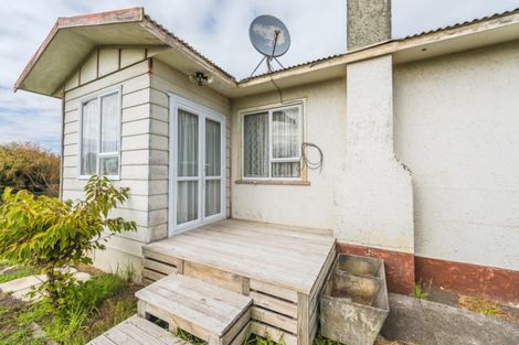 Photo of property in 31 Titoki Street, Castlecliff, Whanganui, 4501