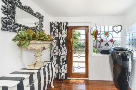 Photo of property in 320 Featherston Street, Palmerston North, 4410