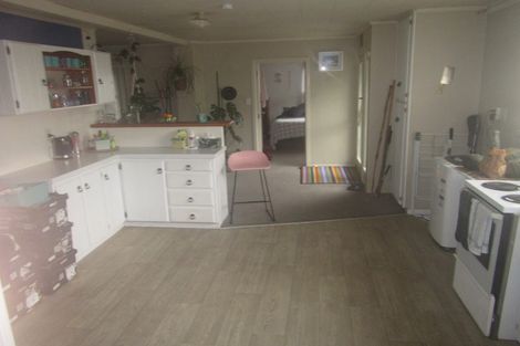 Photo of property in 207 Vipond Road, Stanmore Bay, Whangaparaoa, 0932