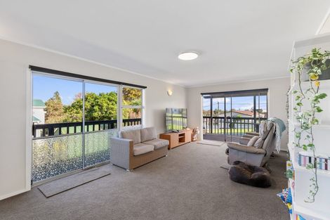 Photo of property in 15 Burgess Street, Te Aroha, 3320