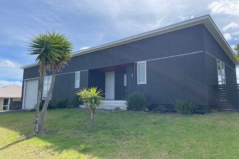 Photo of property in 4 Marram Place, Mangawhai Heads, Mangawhai, 0505