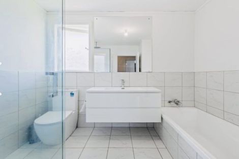 Photo of property in 39 Flat Bush Road, Clover Park, Auckland, 2023