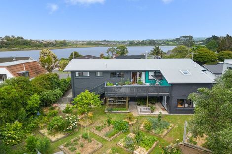 Photo of property in 3 Sunny Bay Road, Matua, Tauranga, 3110