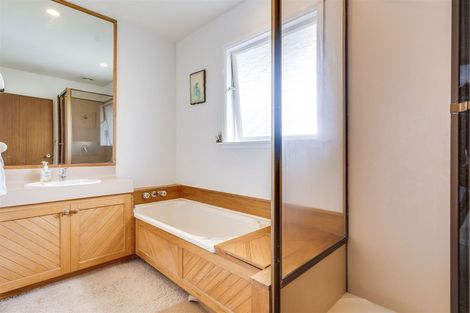 Photo of property in 335 Waimairi Road, Ilam, Christchurch, 8041