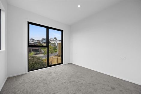 Photo of property in 12 Kautawa Lane, Massey, Auckland, 0614