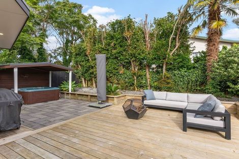 Photo of property in 47 Felgrove Street, Glendene, Auckland, 0602