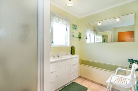 Photo of property in 115 Flaxmere Avenue, Flaxmere, Hastings, 4120