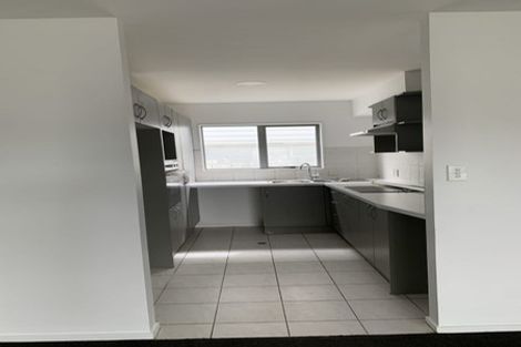 Photo of property in 25/3 Hulme Place, Henderson, Auckland, 0612