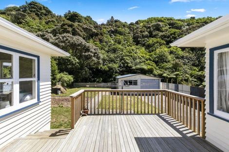 Photo of property in 68 Lees Grove, Wainuiomata, Lower Hutt, 5014