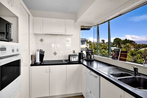Photo of property in 3a Hillcrest Street, Glen Avon, New Plymouth, 4312