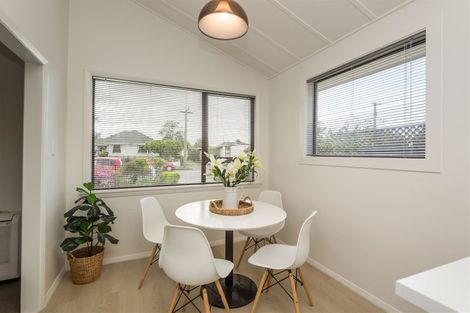 Photo of property in 8 Erin Crescent, Mairehau, Christchurch, 8013