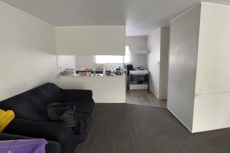Photo of property in 2/50 Moncrieff Avenue, Clendon Park, Auckland, 2103