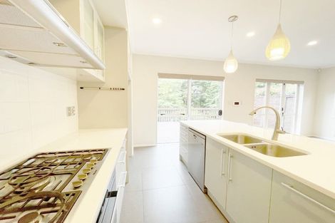 Photo of property in 9 Lucca Crescent, Flat Bush, Auckland, 2019