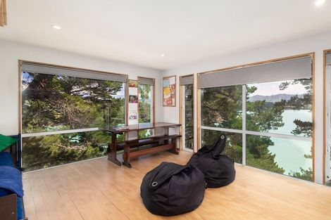 Photo of property in 17 Athol Place, Diamond Harbour, Lyttelton, 8971