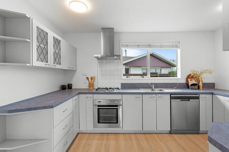 Photo of property in 19 Te Maru Place, Redwood, Christchurch, 8051